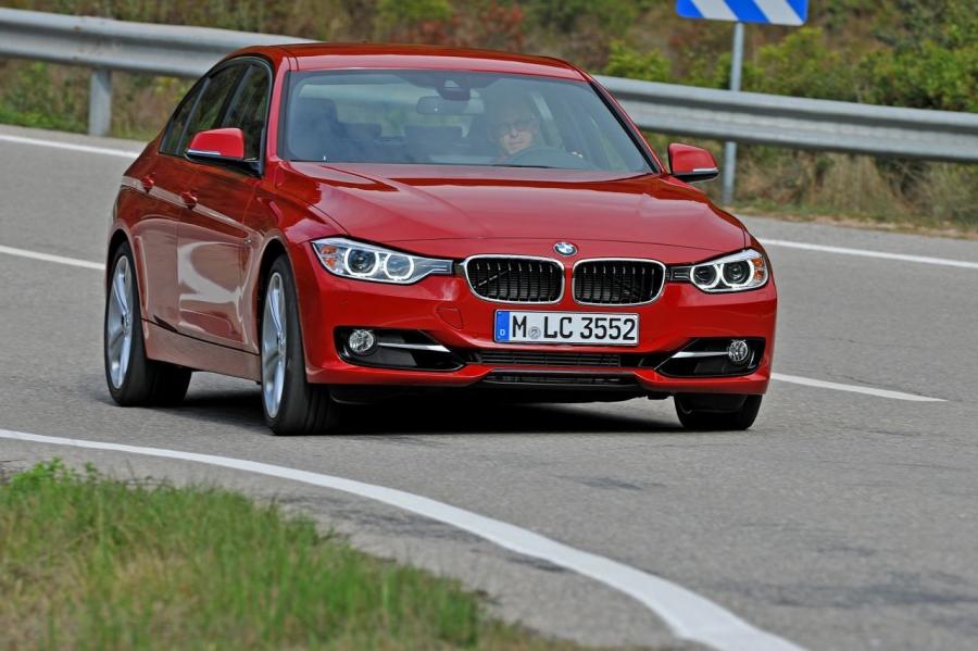  BMW 3-Series 2012 года  (фото 37 из 191)